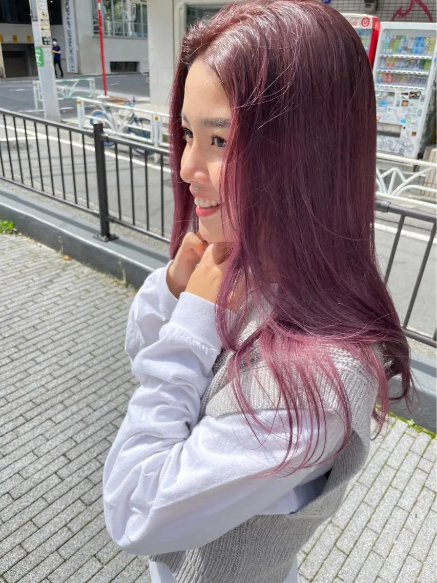 ロング カラー ピンクカラー エクステ ハイトーン 💭黒崎ハルカのヘアスタイル