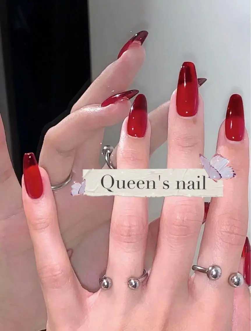 ネイル ハンドネイル Queens ciciのネイルデザイン