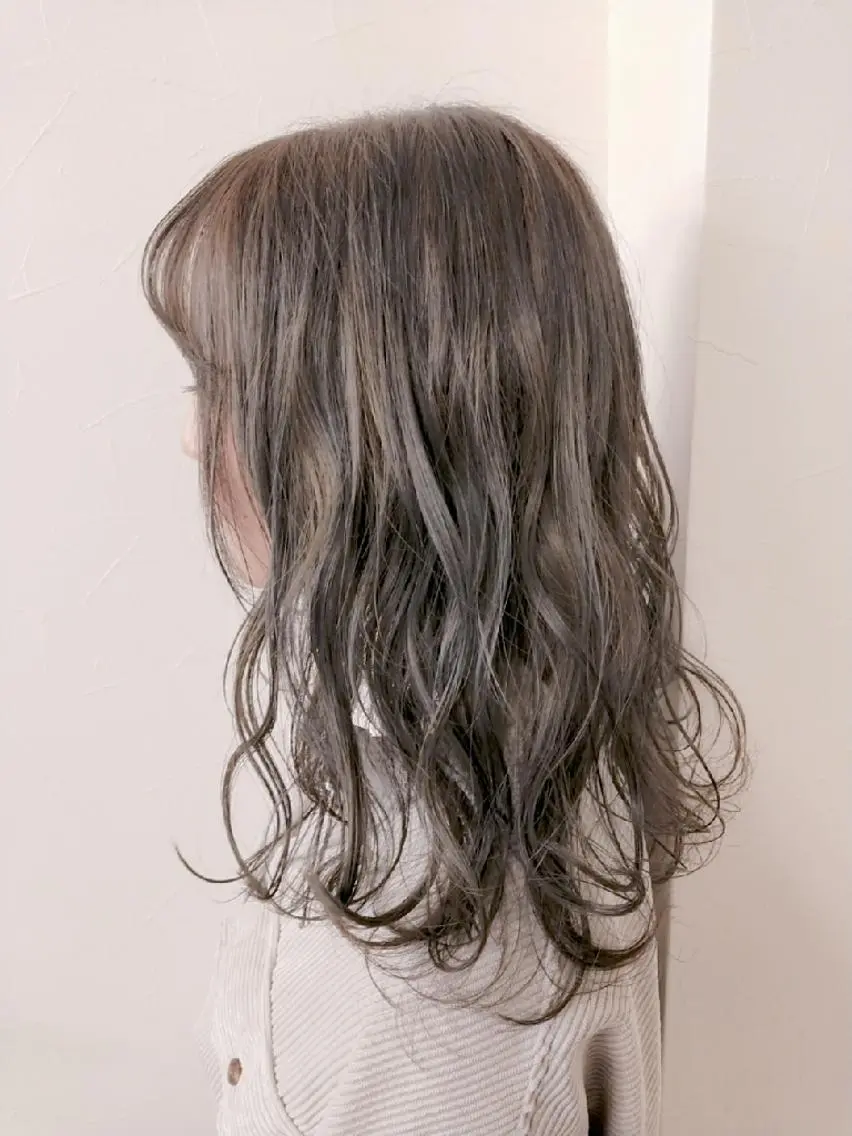 ミディアム カラー アディクシーカラー バレイヤージュ ブリーチ ケアブリーチ ダブルカラー ヘアカラー トリートメント ブリーチの神 KYONのその他イメージ