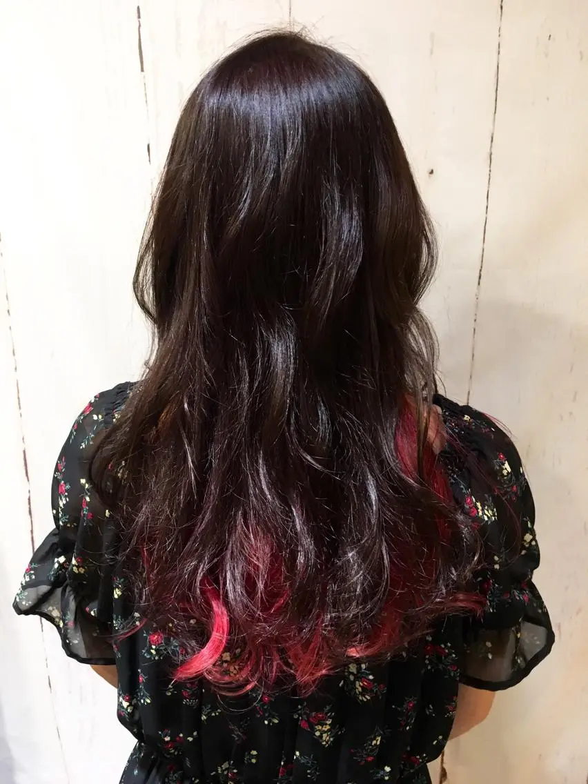 ロング カラー イルミナカラー インナーカラー 松下 輝璃のヘアスタイル