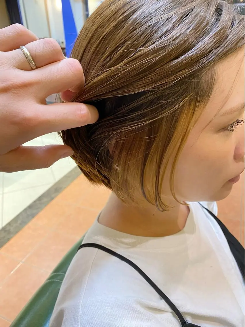 ショート カラー ヘアカラー トリートメント 石井 佑樹のヘアスタイル