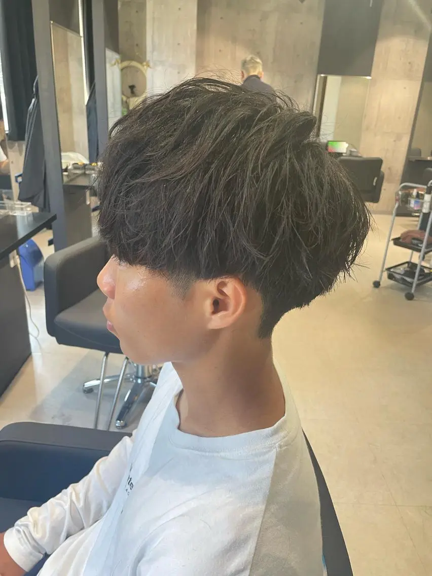 メンズ マッシュ 刈り上げ _WHITE / KENTOのヘアスタイル