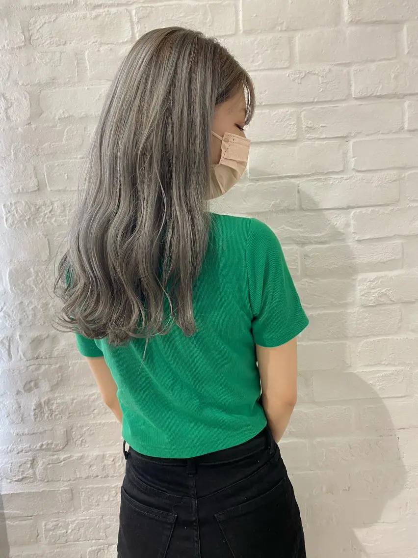 ロング カラー ブリーチ 透明感カラー グレージュ ヘアカラー トリートメント ハイトーン/メンズ 水野翔太のヘアスタイル