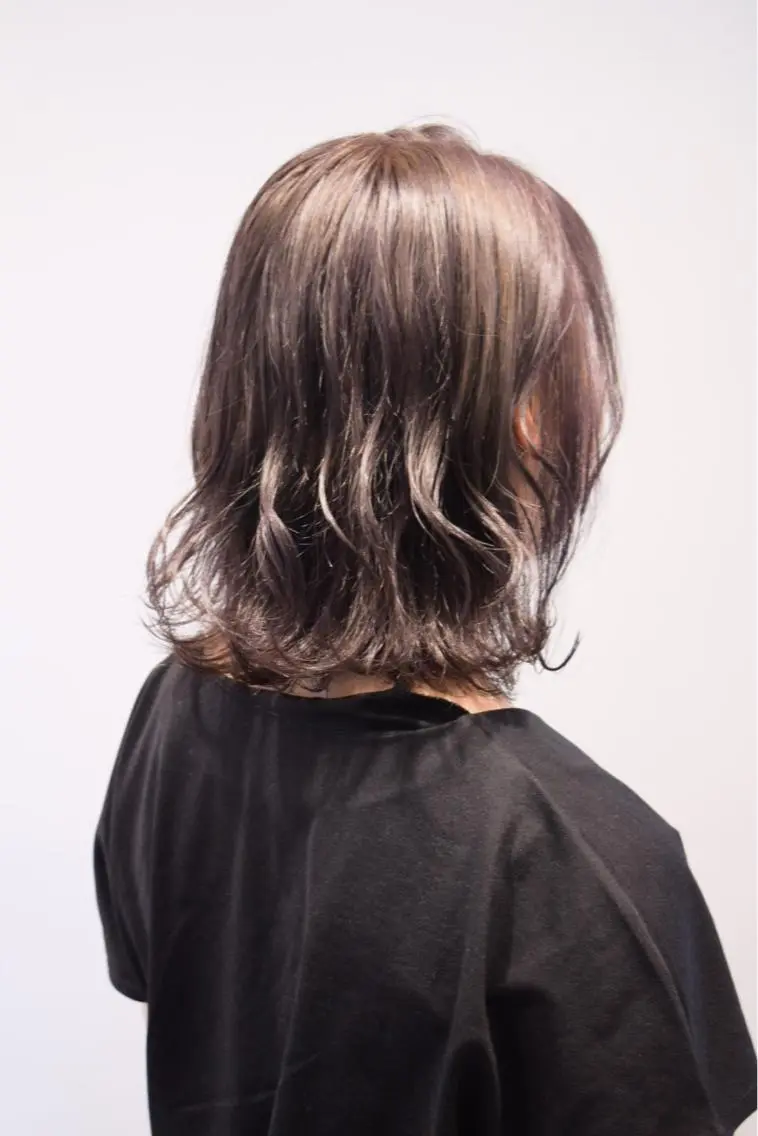 ミディアム カラー アッシュ ラベンダーカラー ラベンダーアッシュ ワタナベ テルマサのヘアスタイル