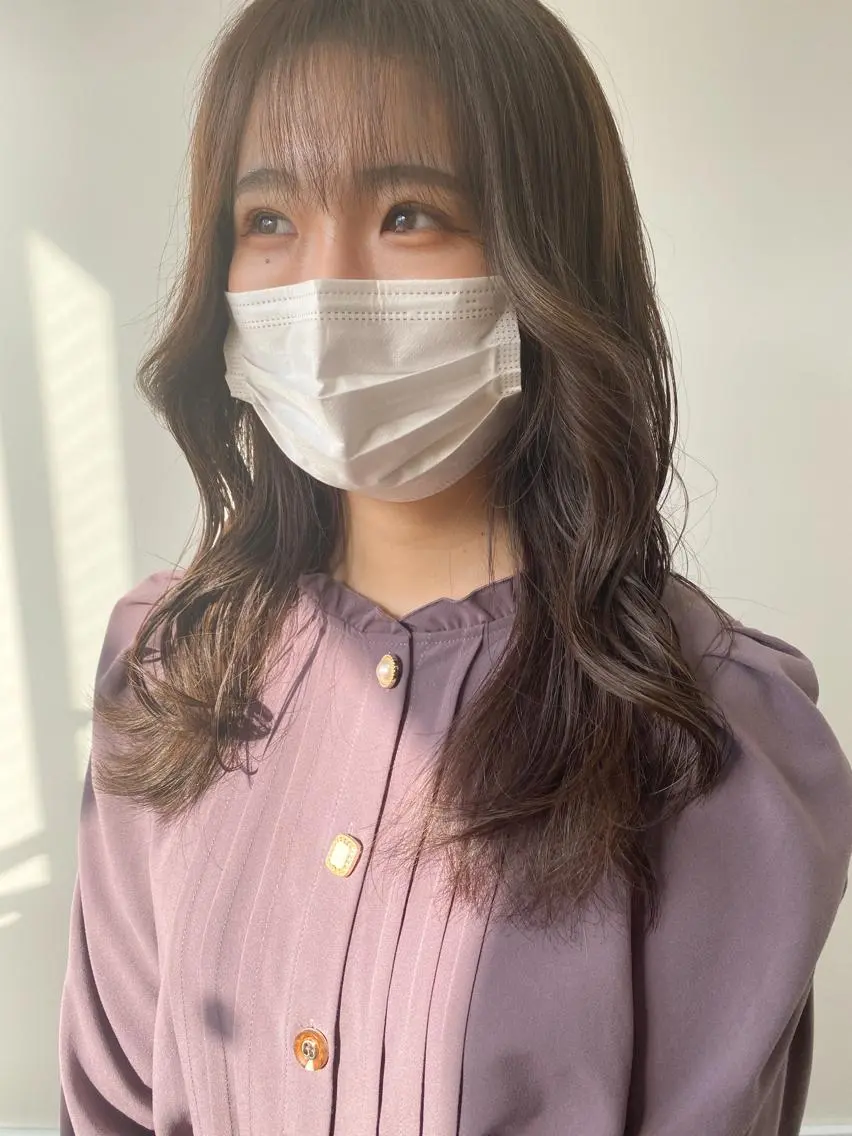ミディアム 韓国風ヘア カット ヘアカラー トリートメント 武内 凌 TELAHAIRのヘアスタイル