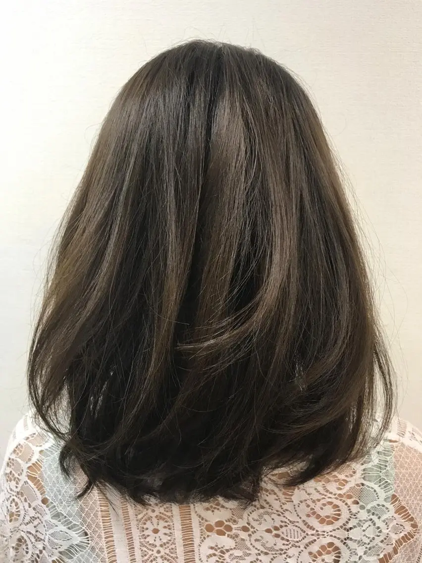ミディアム カラー パーマ ミディアムパーマ アッシュ トリートメント パーマ トリートメント 吉森 満俊のヘアスタイル