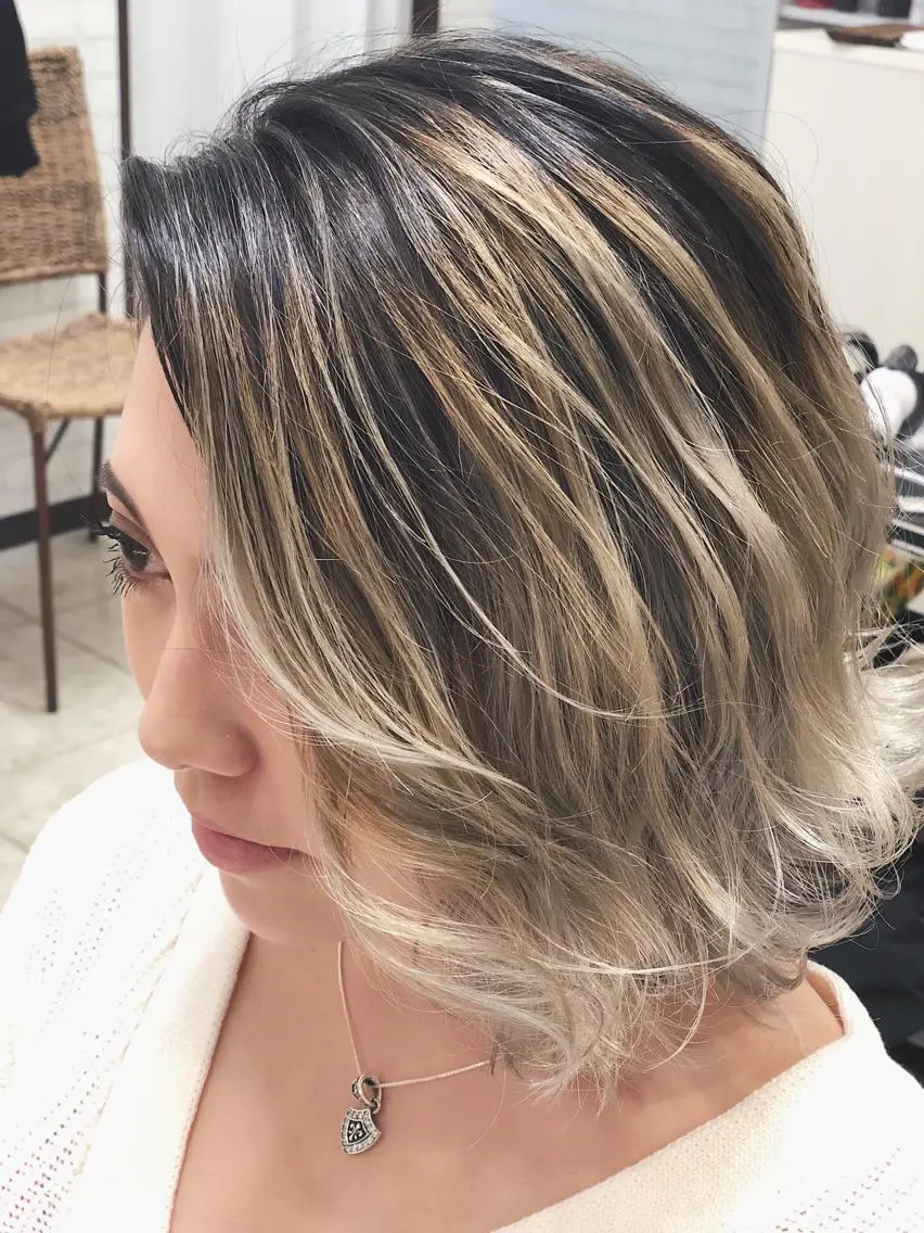 ショート レイヤーカット BREK 袋井店のヘアスタイル