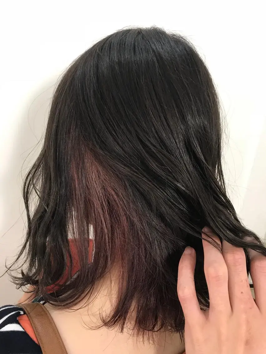 ショート カラー レイヤーカット 西村あきやのヘアスタイル