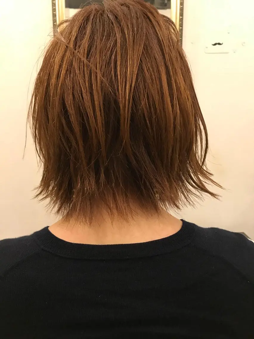 ミディアム カラー 外ハネヘア 口コミ評価4.9⭐︎ カワナベ マサシのヘアスタイル