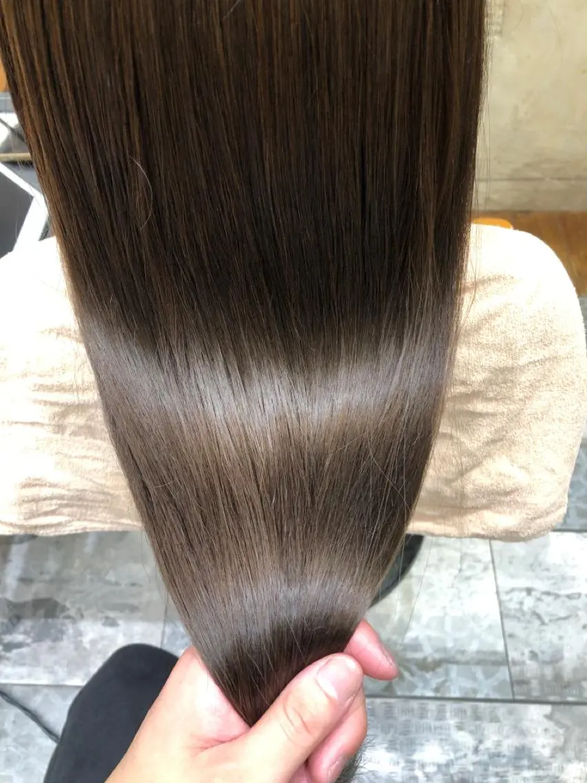 ロング カラー パーマ バレイヤージュ ブリーチ ケアブリーチ ダブルカラー ハイライトカラー カット ヘアカラー 縮毛矯正 トリートメント 銀座✨レイヤーカット 顔まわり/坂本亜裟海のヘアスタイル