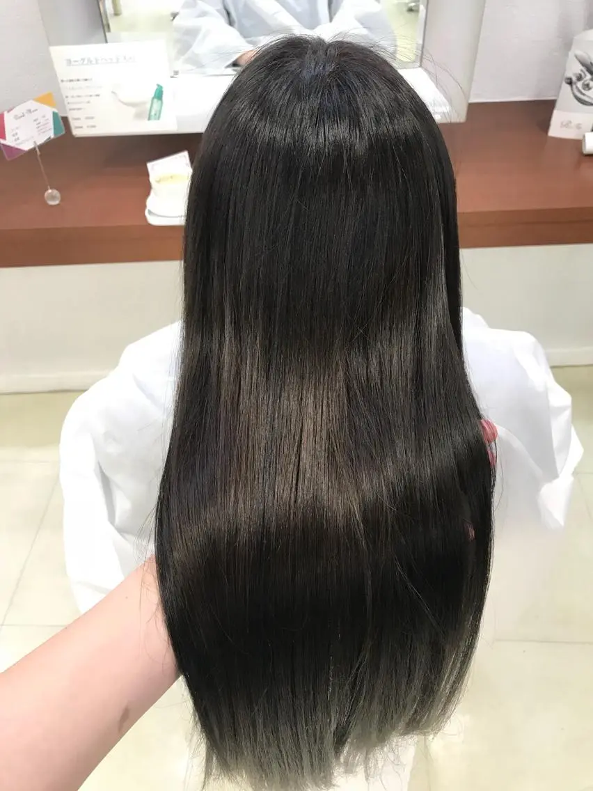 ロング 💫カットはなんでも 得意です✂️のヘアスタイル