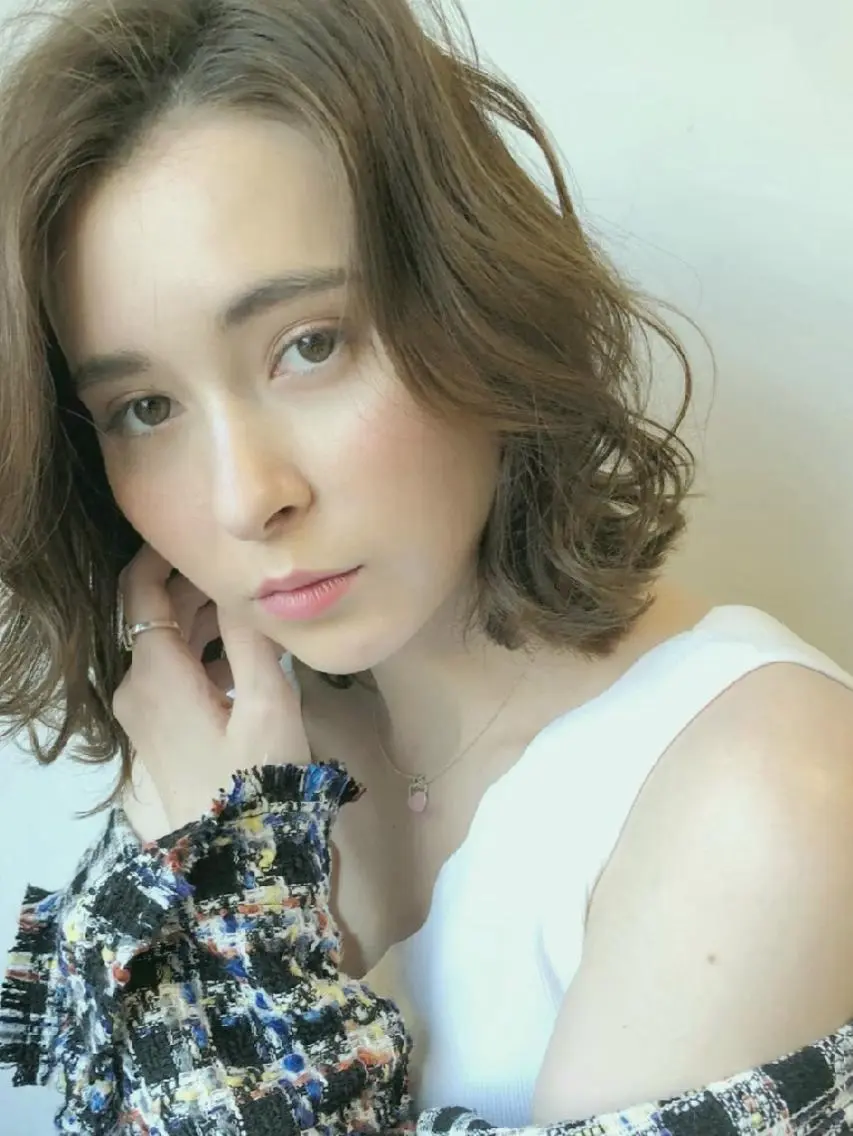 ミディアム パーマ カット ヘアカラー パーマ 縮毛矯正 トリートメント ヘッドスパ ヘアセット 【南越谷/新越谷】 Anne(諳 アン)のヘアスタイル