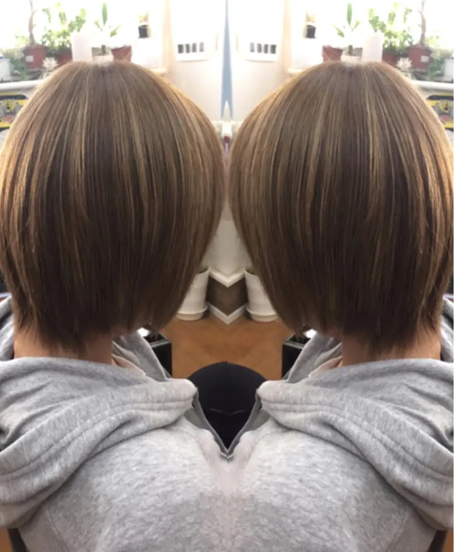 ショート カラー ヘアアレンジ アッシュ ブリーチ 外国人風カラー ヘアカラー 三輪 太一のヘアスタイル