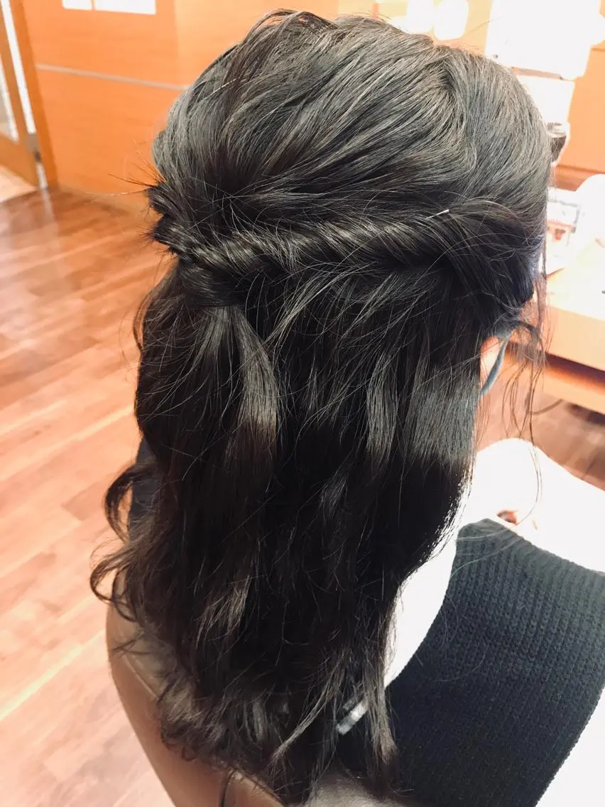 ミディアム ヘアアレンジ セト マユミのヘアスタイル