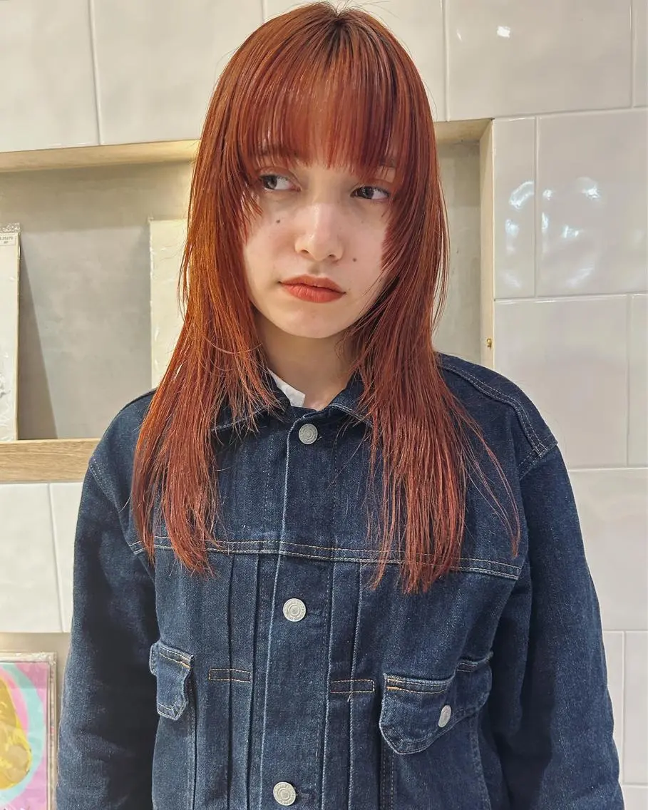 セミロング カラー ブリーチ ケアブリーチ オレンジ レイヤーカット カット ヘアカラー トリートメント 村上雅人 ナチュラルモードのヘアスタイル