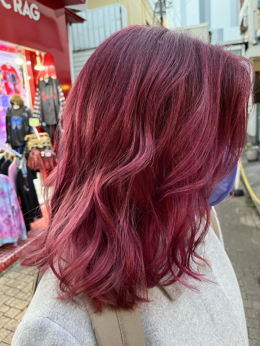 ミディアム カラー ショートボブ ボブレイヤー アッシュ バレイヤージュ ミストバング カット ヘアカラー トリートメント 原宿サロン代表 デザインカラー伊藤卓のヘアスタイル