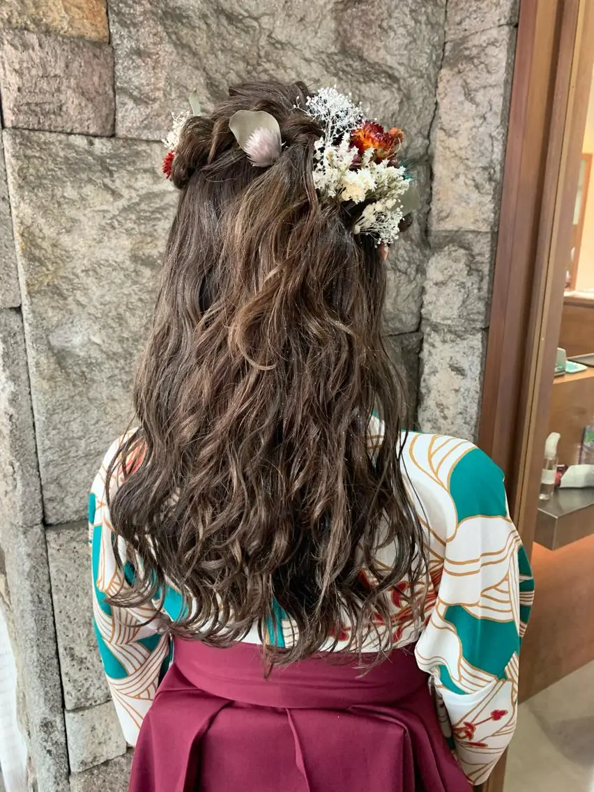 ヘアアレンジ 蓮見友里 PiSTA／portのヘアスタイル