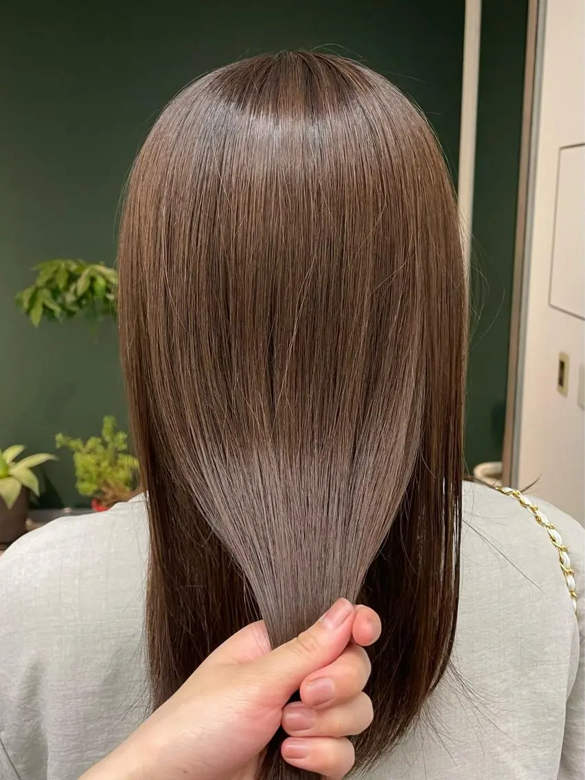 ロング カラー ブラウンカラー ナチュラルブラウン ひなた あゆみのヘアスタイル