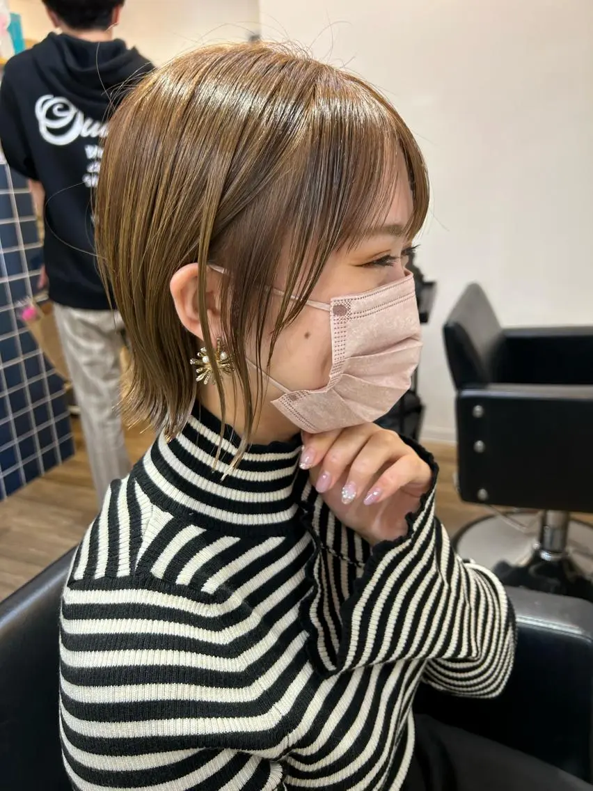 ショート カラー ブリーチ ケアブリーチ ダブルカラー ハイライトカラー イルミナカラー 中北篤志 ショートボブのヘアスタイル