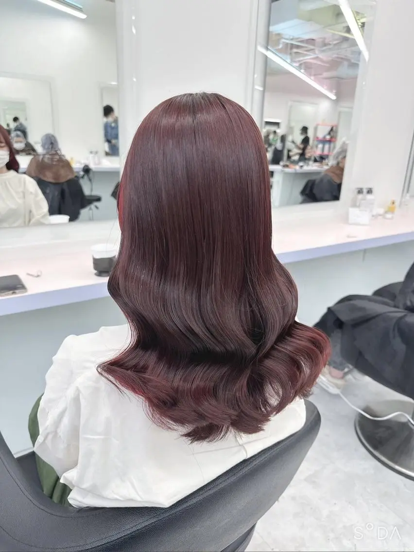 カラー ミルクティー・透明感 🏹REN🏹のヘアスタイル
