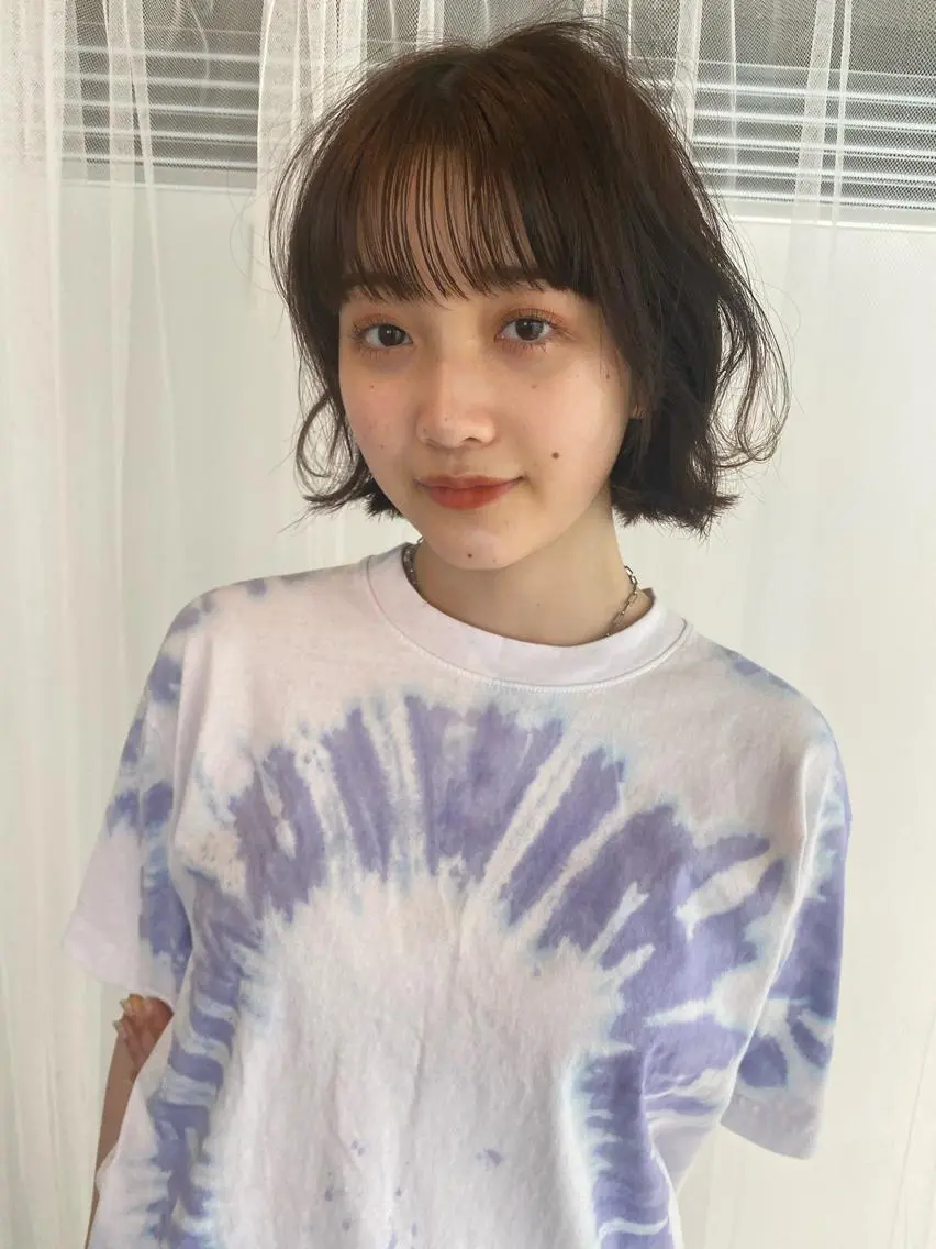 ミディアム サトウ ナナのヘアスタイル