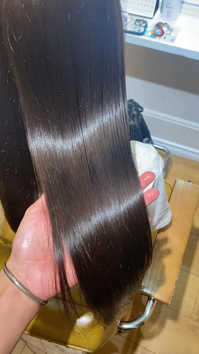 ロング 髪質改善 パーマ 縮毛矯正 【暗め透明感カラー】 【インナー】小島良太のヘアスタイル