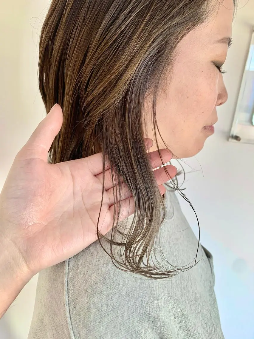 ミディアム カラー 中村 靖彬のヘアスタイル