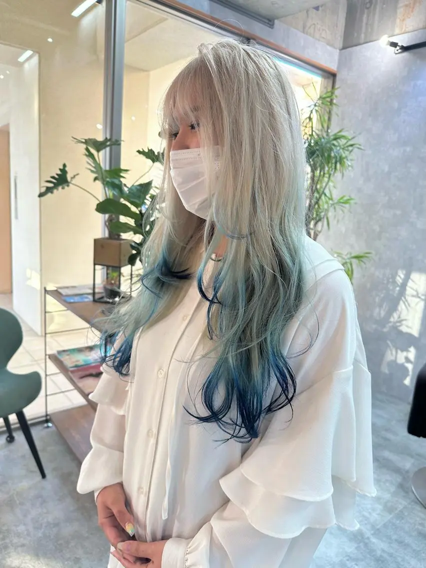ロング andKおもろまち店 艶ダブルカラー✨のヘアスタイル