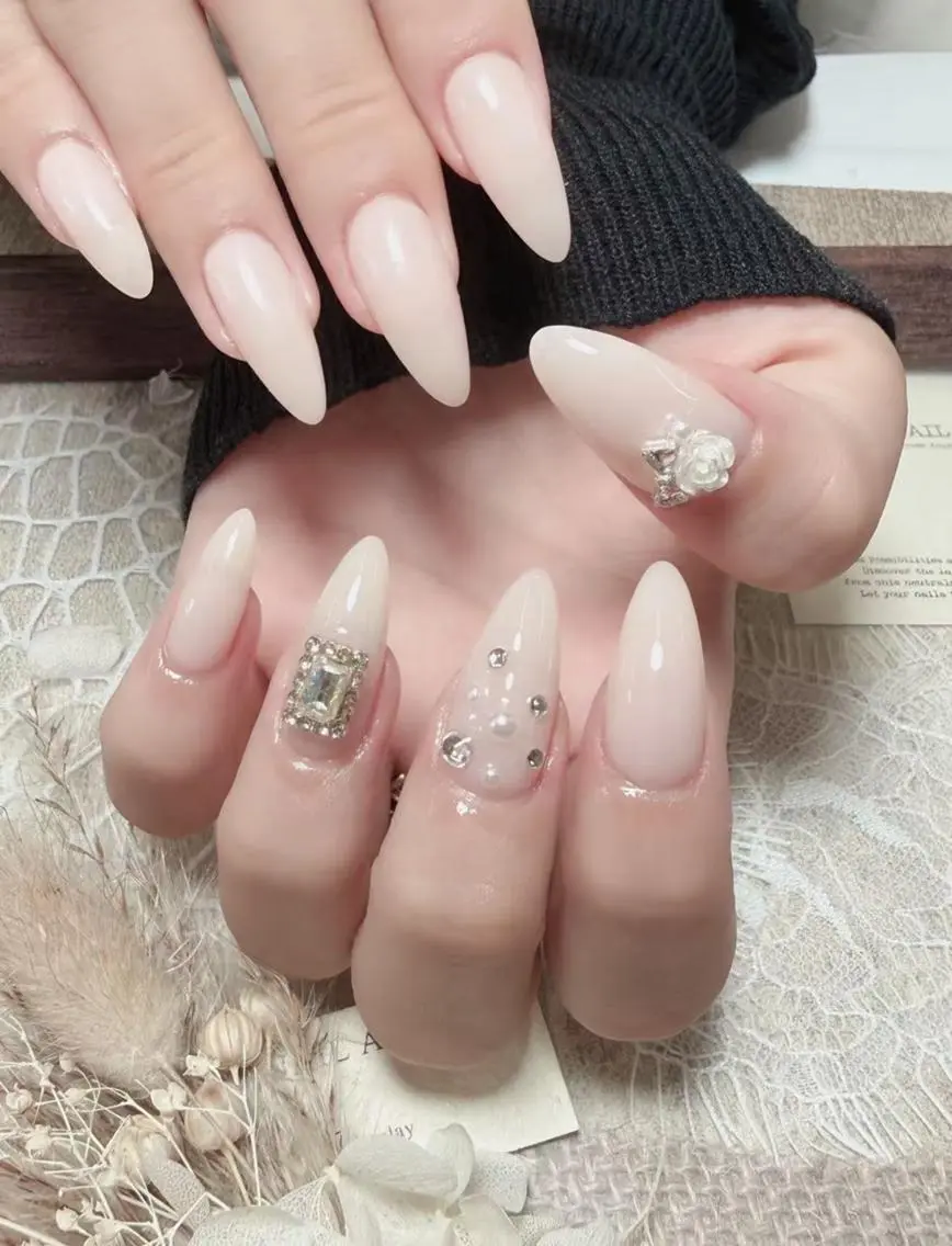 ネイル nail&eye OMI 北千住のネイルデザイン