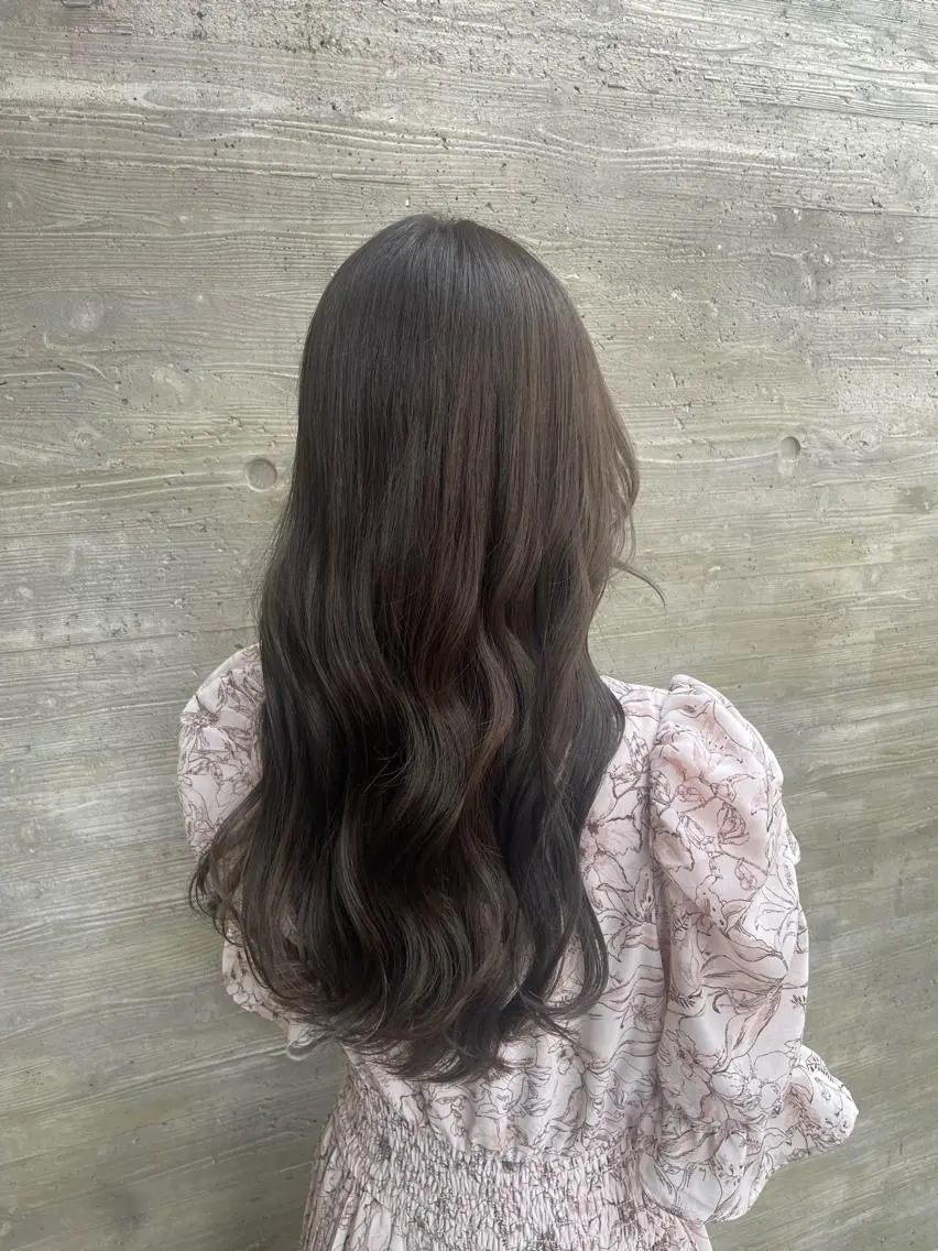 ロング カラー アッシュ 𝘚𝘶𝘻𝘶 𓂃𓈒𓏸のヘアスタイル