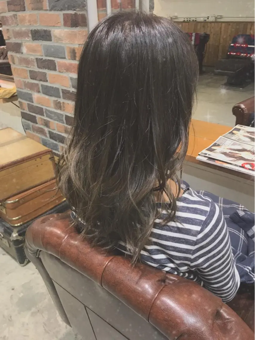 ロング カラー アッシュ ブリーチ ブルーカラー ブルーアッシュ グラデーションカラー ヘアカラー トリートメント ⭐️ハイクオリティ カラー杉本雄志⭐️のヘアスタイル