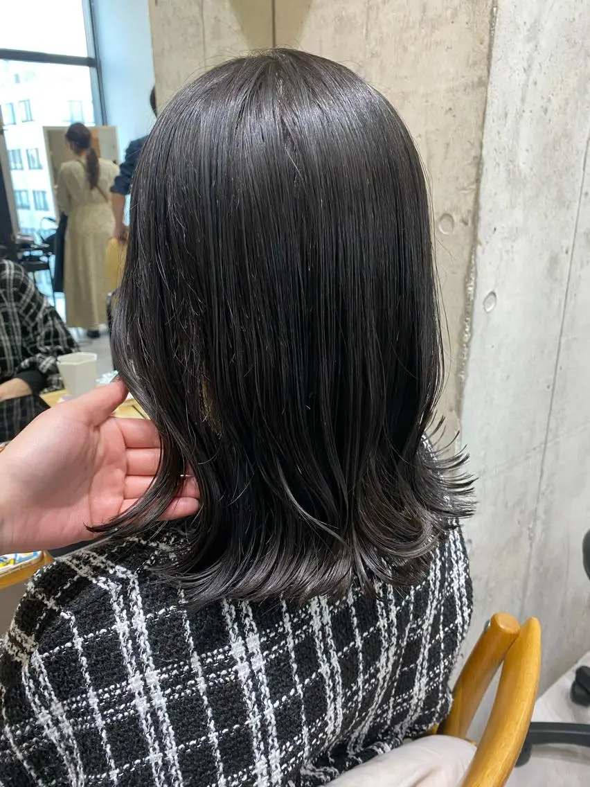 ミディアム カラー カット ヘアカラー トリートメント 似合う髪型が 分からない方へのヘアスタイル