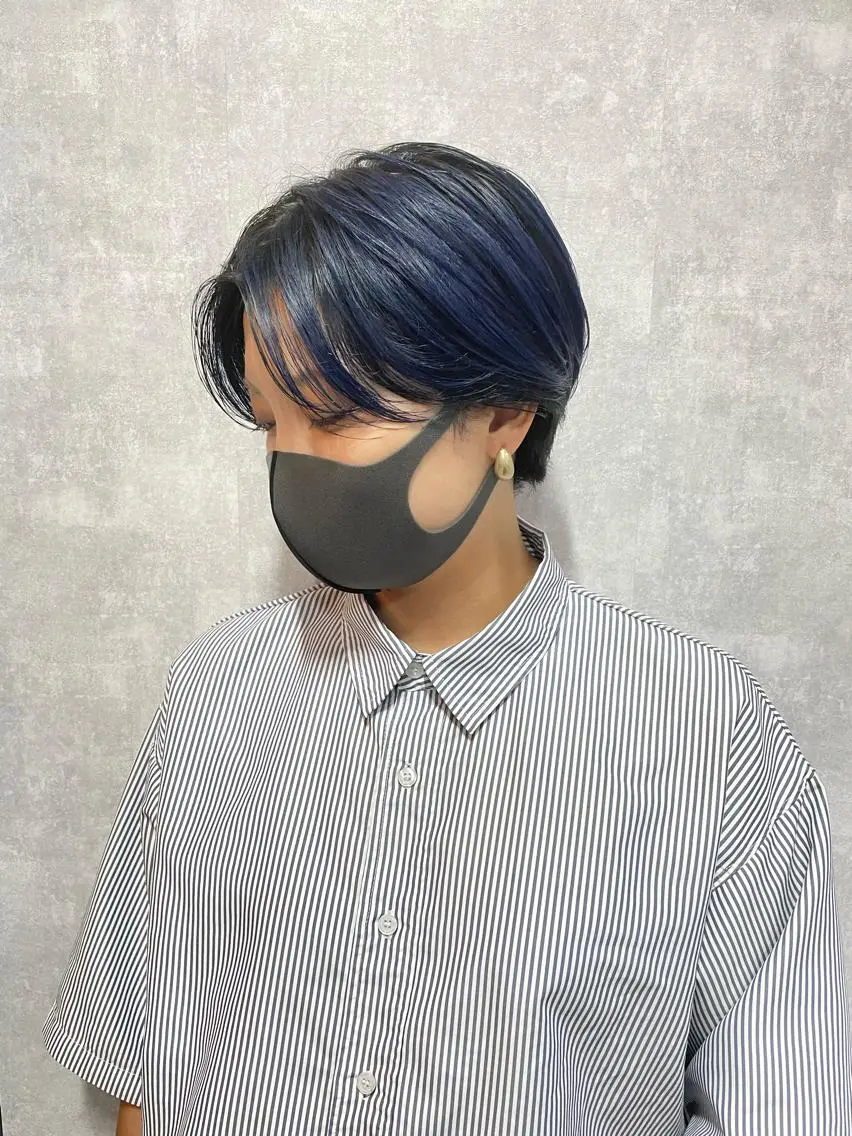 ショート 切りっぱなしボブ ショートボブ ハンサムショート 丸みショート アッシュ カット ヘアカラー トリートメント モテ髪/ボブ/ショー ト/アダチフウトのヘアスタイル