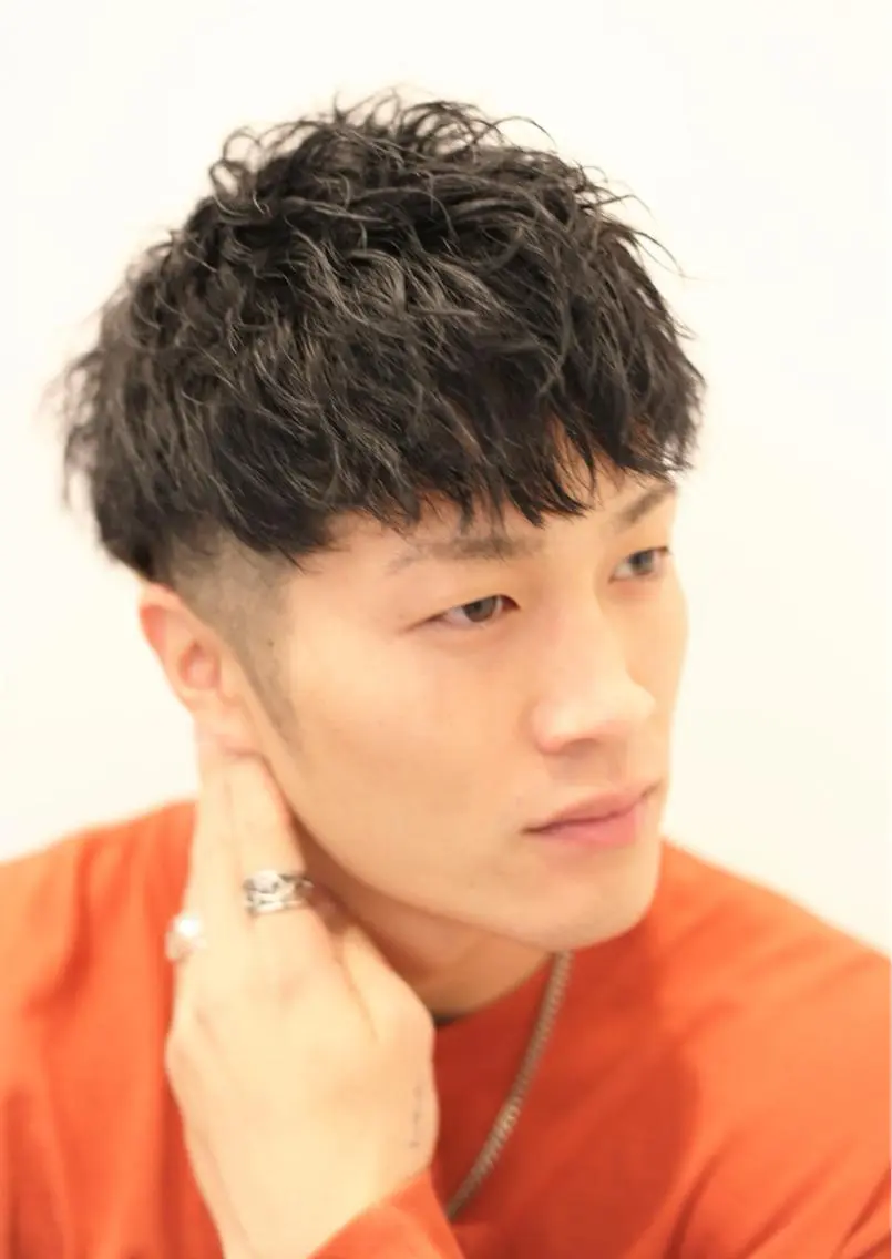 メンズ 諌山 佳旦のヘアスタイル