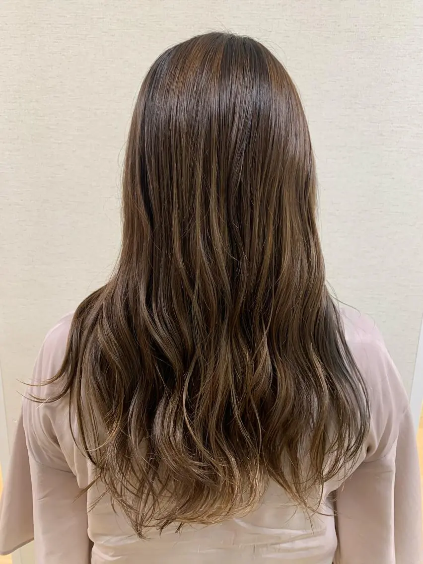 ロング カラー アッシュ 高橋友里亜 /フリーランスのヘアスタイル