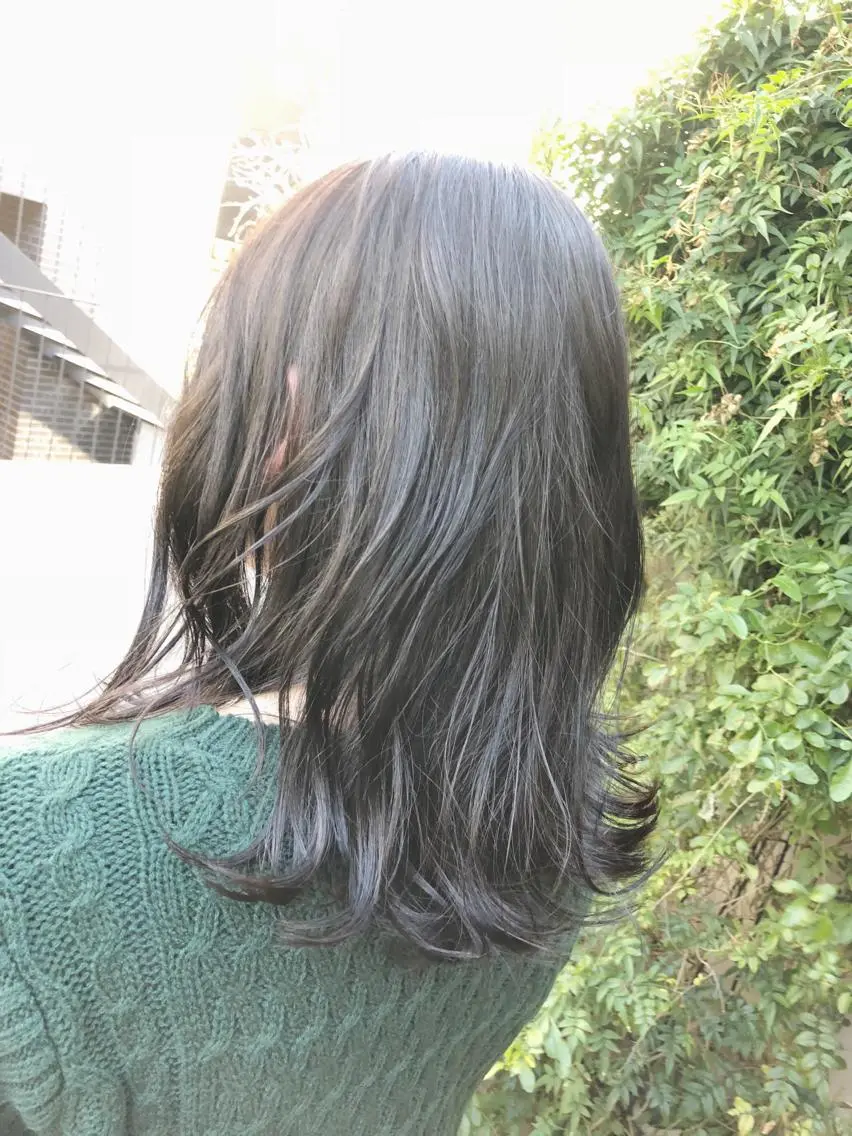 セミロング カラー アディクシーカラー アッシュ ブリーチ ブルーカラー ブルージュ カット ヘアカラー トリートメント ヘアセット センスをお届けします 大谷将生infpのヘアスタイル