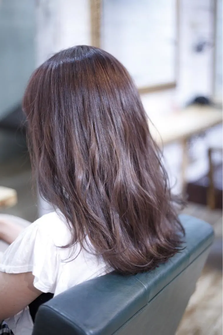 セミロング 【韓国レイヤー特化 ハッシュカット】のヘアスタイル