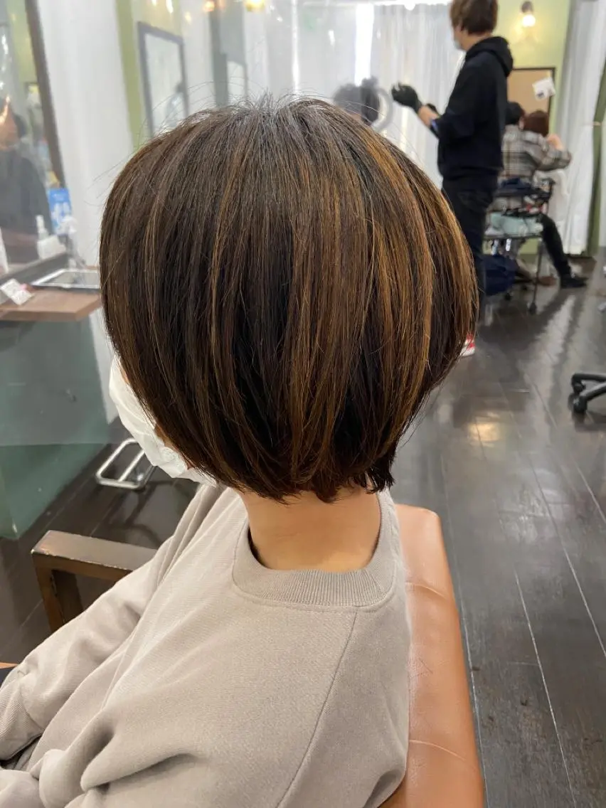ショート カラー メッシュ 久木原 ゆりのヘアスタイル