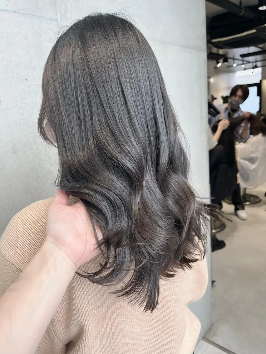 ミディアム カラー パーマ カット ヘアカラー トリートメント ヘッドスパ ヘアセット 透明感/オリーブ/ グレージュ/YUKAのヘアスタイル