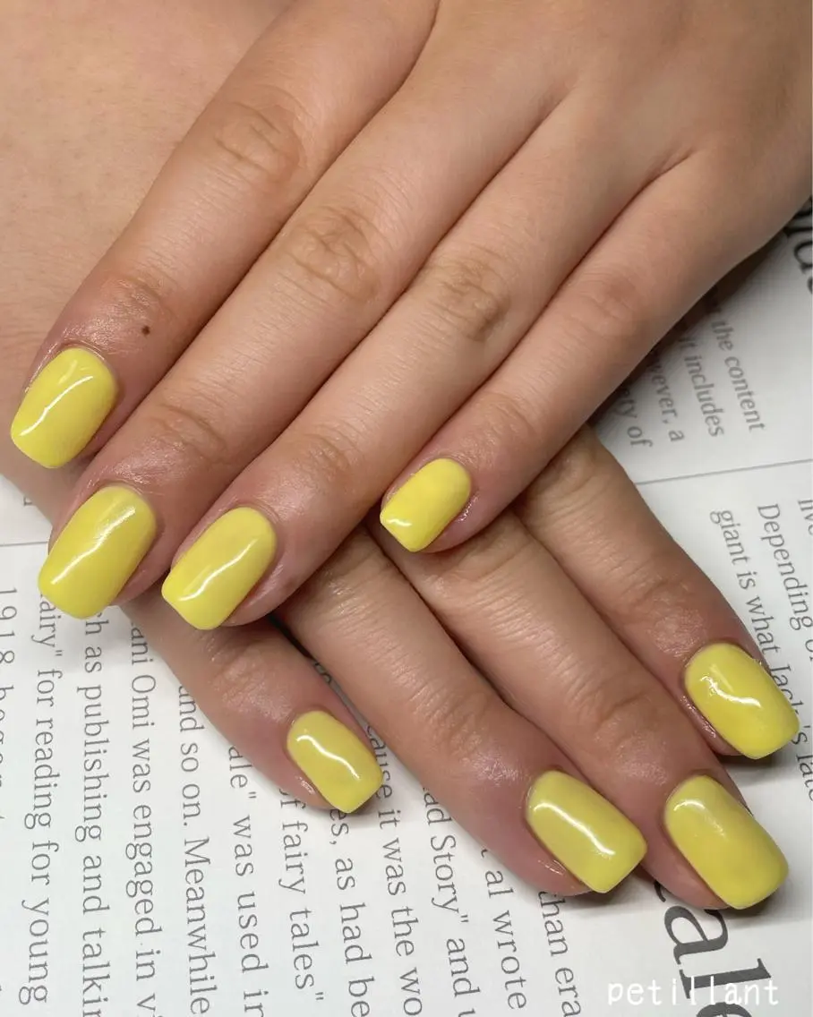 ネイル 春ネイル 黄色 nail salon petillantのネイルデザイン