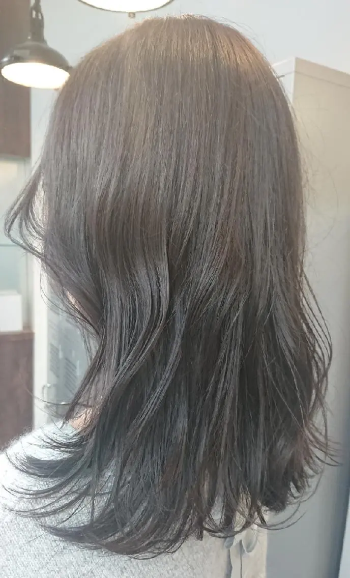 セミロング カラー ヘアアレンジ グレージュ ヘアカラー トリートメント スタイリスト 川添 のヘアスタイル