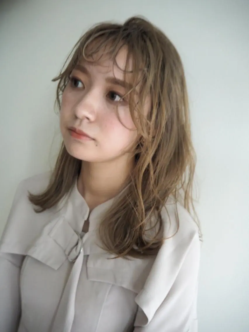 ミディアム カラー 💛🤍U too e’s /店長🧸のヘアスタイル