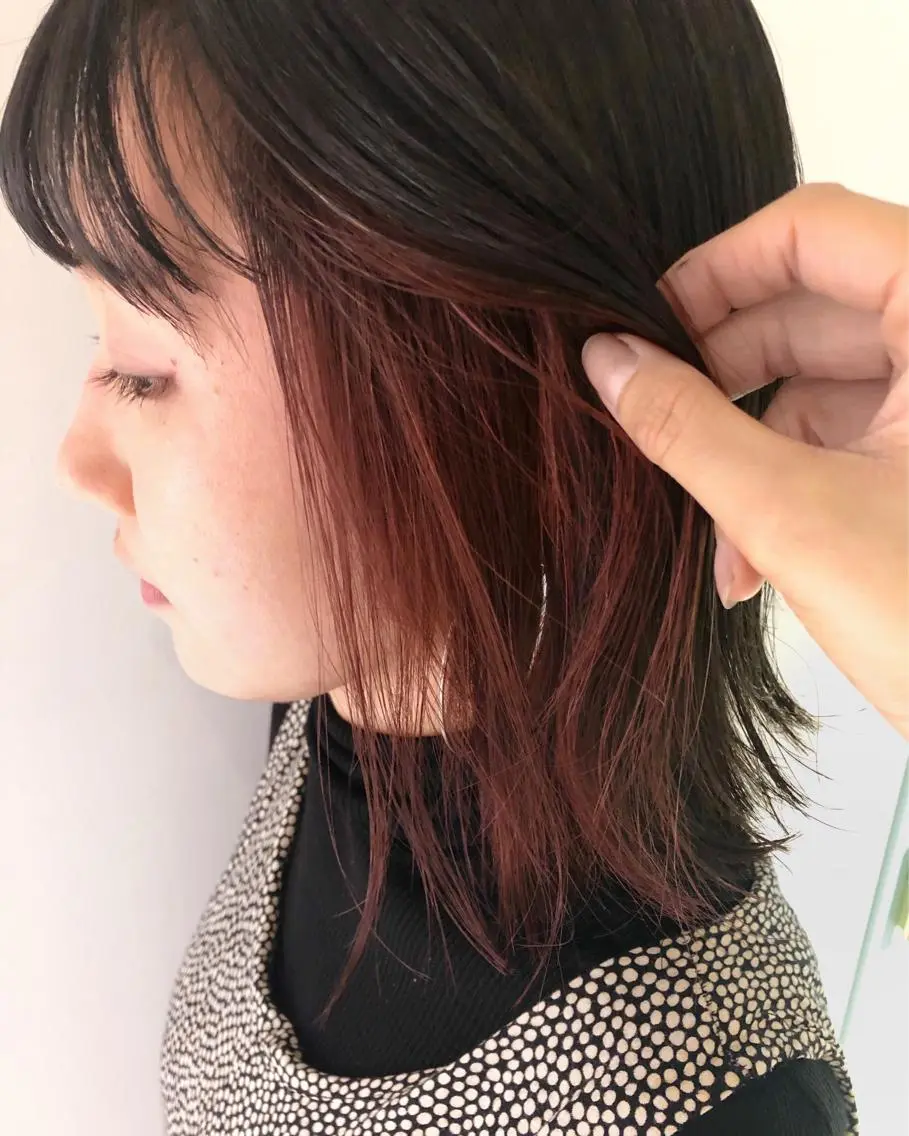 ショート カラー イヤリングカラー ヘアカラー トリートメント 🍊新宿南口🍊 ERINAのヘアスタイル