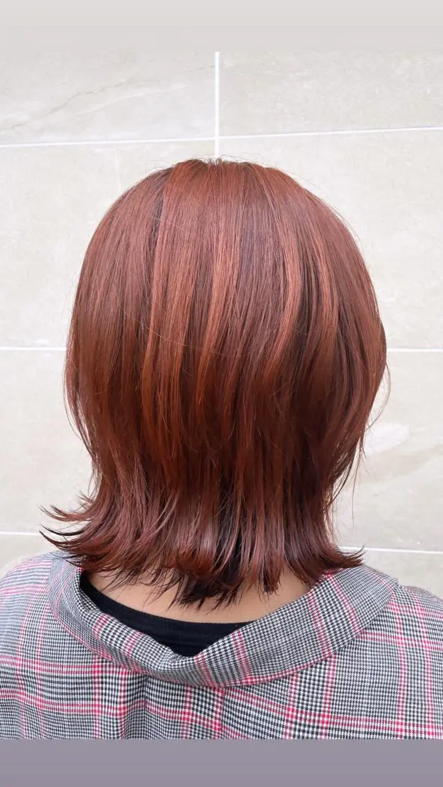 ミディアム カラー 黒髪 ブラウンカラー オレンジ オレンジブラウン HIBIKI/原宿 ハッシュカット🪄のヘアスタイル