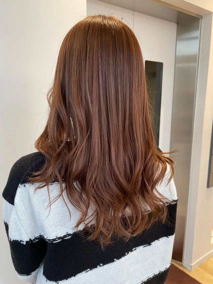 セミロング カラー カット ヘアカラー トリートメント 美髪形成!色素改善! 秋田 和輝のヘアスタイル