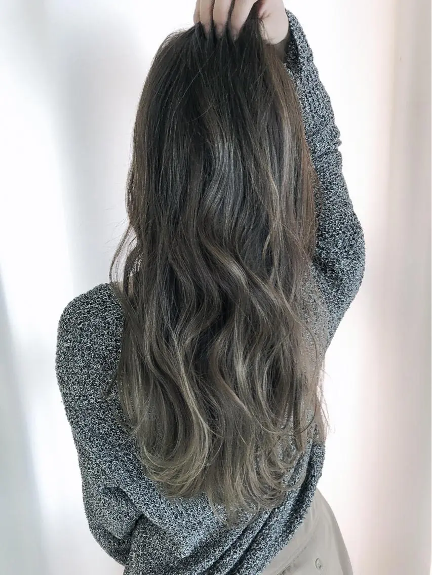 セミロング カラー パーマ ヘアアレンジ ネイル マツエク・マツパ アッシュ アッシュグレー アッシュグレージュ バレイヤージュ グラデーションカラー ヘアカラー トリートメント バレイヤージュ 藤沢 髪質改善 竹内ケンゴのヘアスタイル