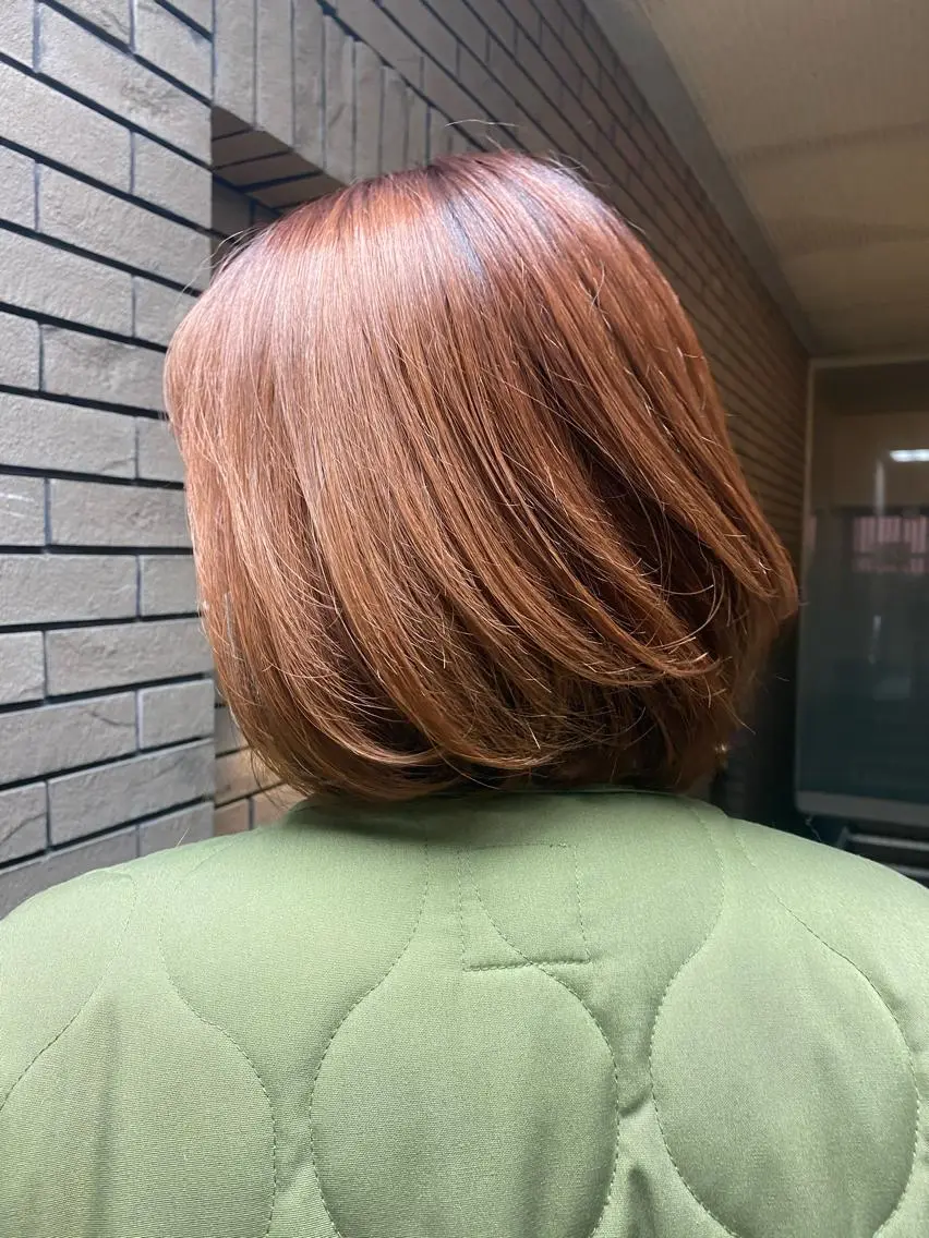 ショート カラー ヘアアレンジ ベージュカラー ブリーチ オレンジ オレンジベージュ 志賀 あずみのヘアスタイル