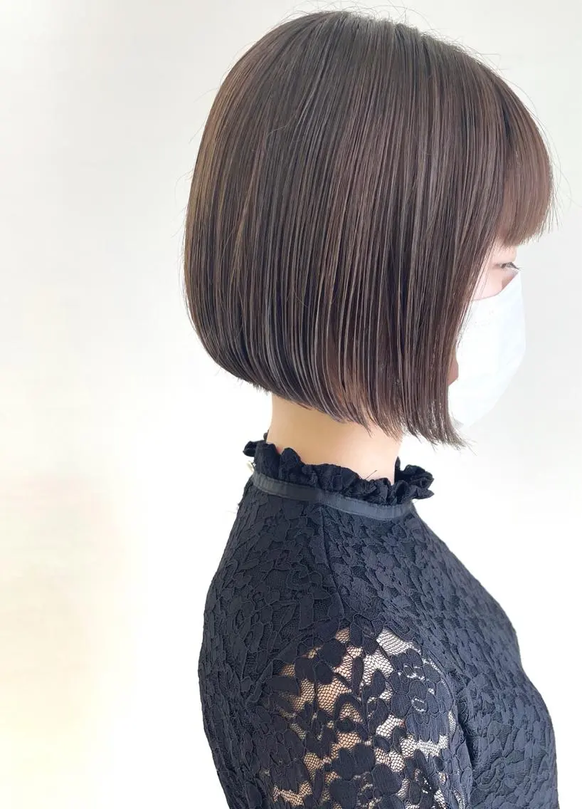 ショート カラー グレージュ ボブ 齋藤 咲のヘアスタイル