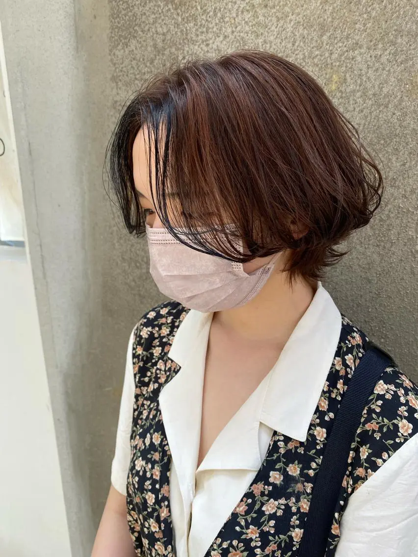 ショート カラー ダブルカラー 顔周りカット NATSUKI😸 ‪✂︎‬南森町美容室のヘアスタイル