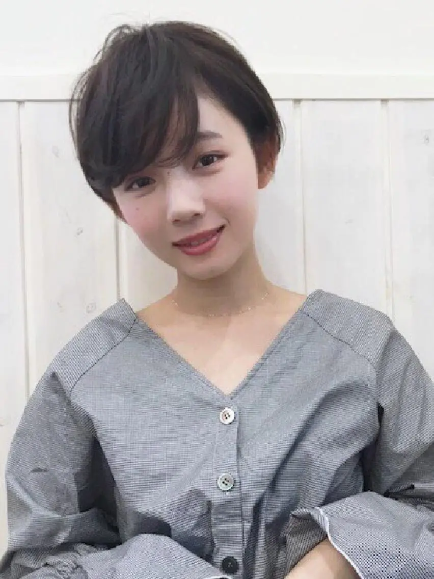 ショート カット ぱつっとボブ/ 小野あかねのヘアスタイル